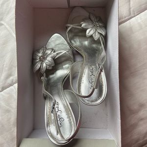 Sergio Zelcer Silver Heels